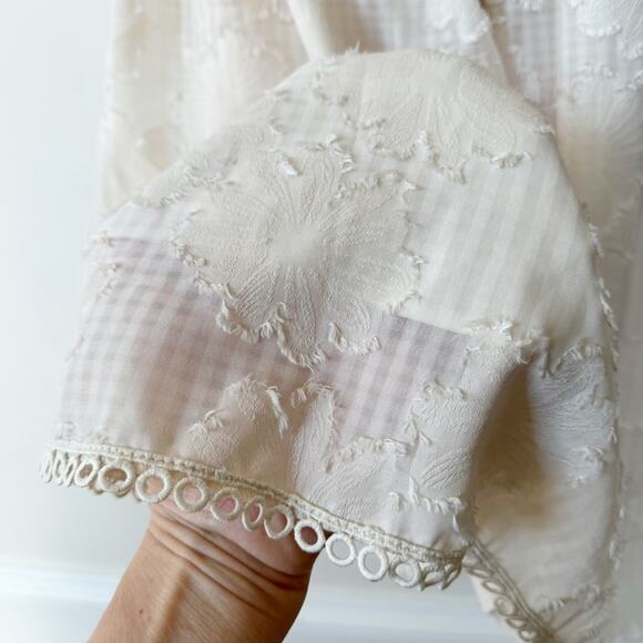 New Lulu’s Cream Charm and Charisma Floral Burnout Tiered Midi Dress XS - Picture 7 of 11